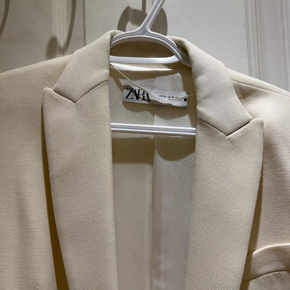 Zara DOUBLE-BREASTED BUTTONED BLAZER - Picture 6 of 8